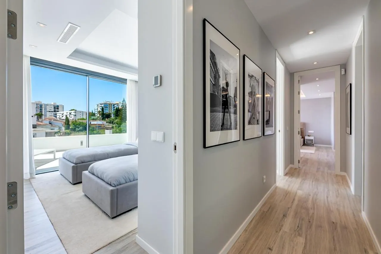 797 Holiday Rentals - Lujosa Y Moderna Villa En Puerto Marina Benalmadena