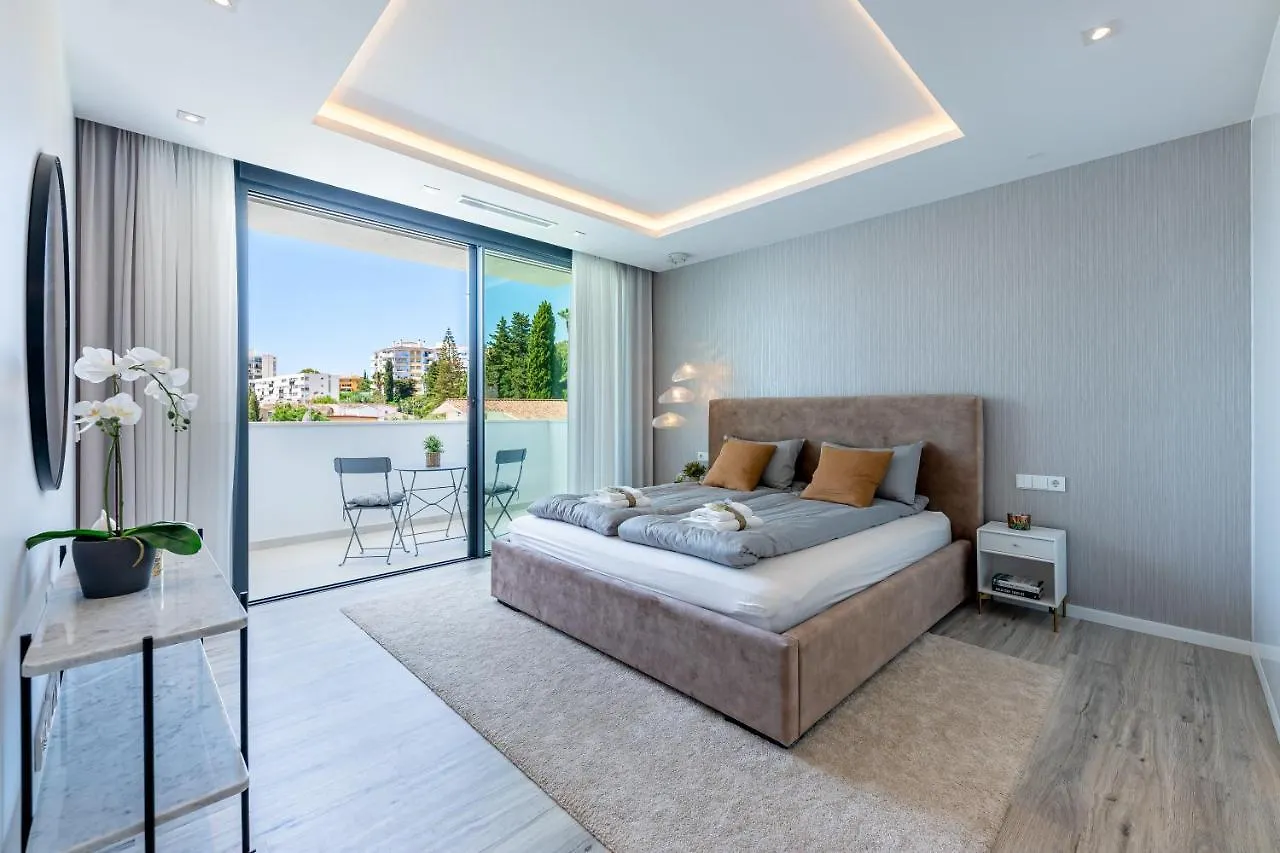 797 Holiday Rentals - Lujosa Y Moderna Villa En Puerto Marina Benalmádena Španělsko