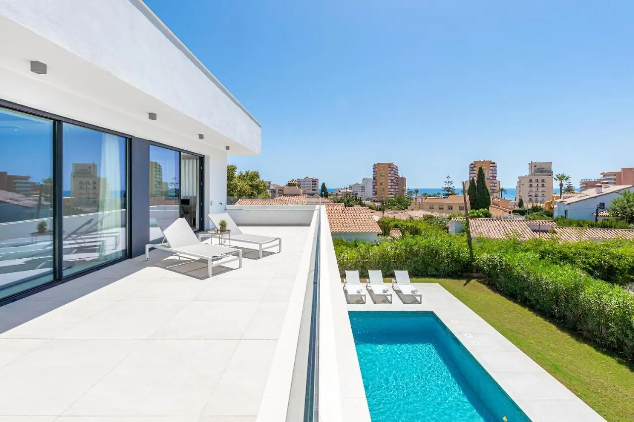 797 Holiday Rentals - Lujosa Y Moderna Villa En Puerto Marina Benalmádena 0*,